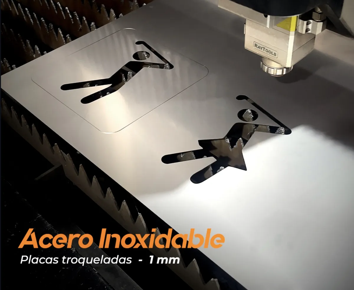 XAR SpA: acero-inoxidable-placas-troqueladas