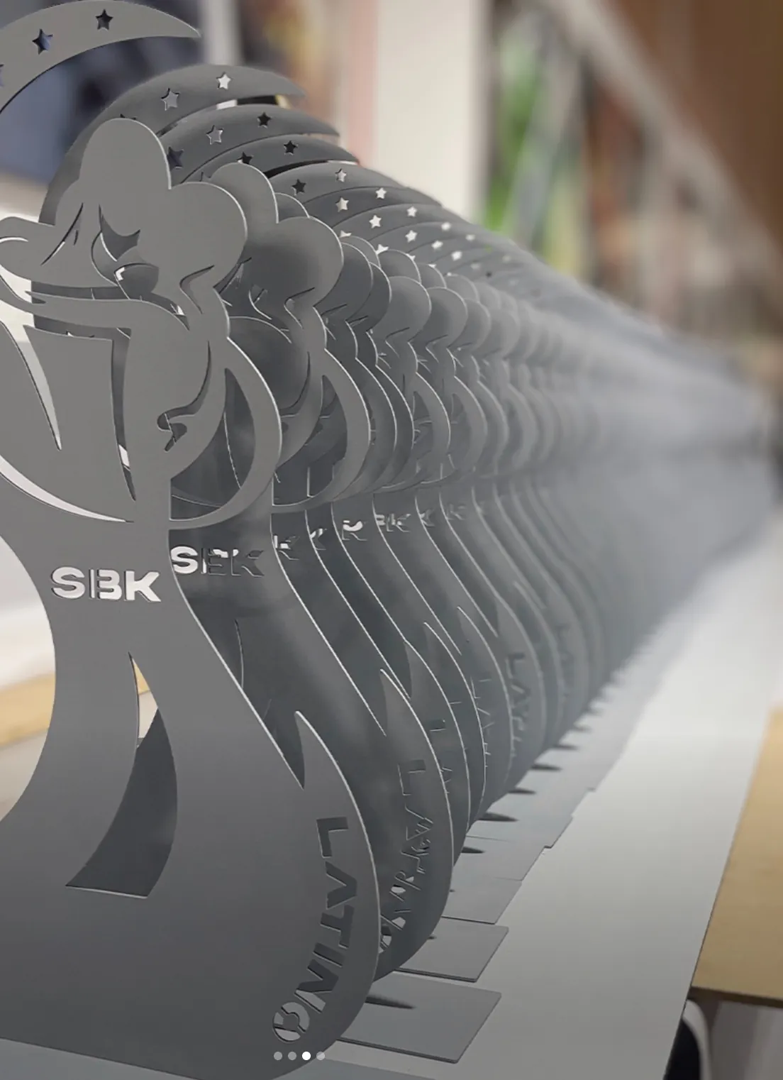 XAR SpA: figuras-metalicas-sbk